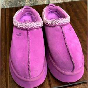 Ruby UGG Tazz Slipper